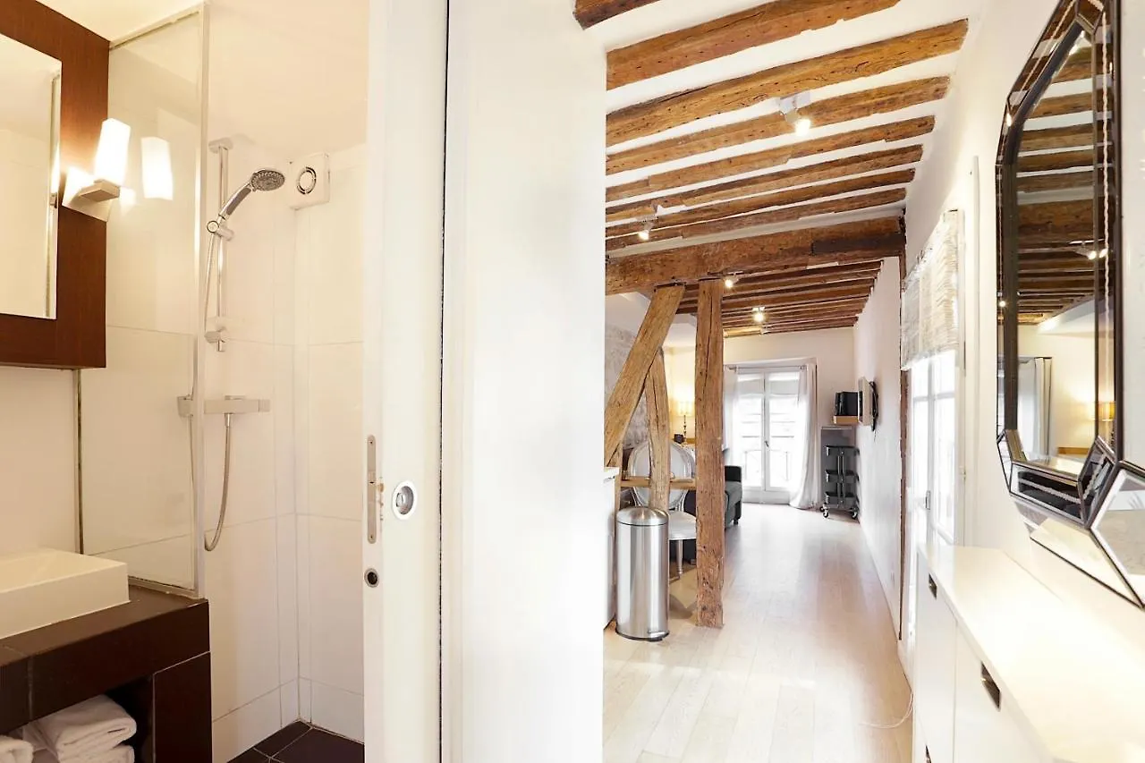 Daire Habitat Parisien - 1br-1ba - Duplex Louvre Museum *